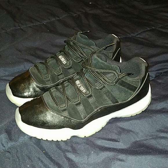 Air Jordan Other - Air Jordan Lows Retro 11 Barons
